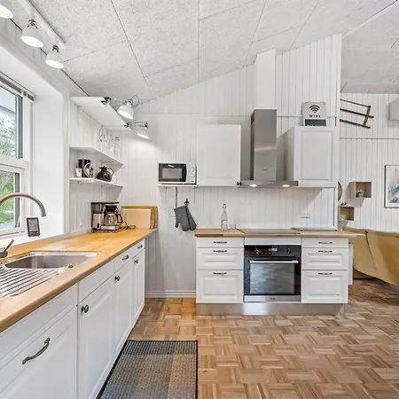 Veijo - 400m To The Fjord By Interhome
