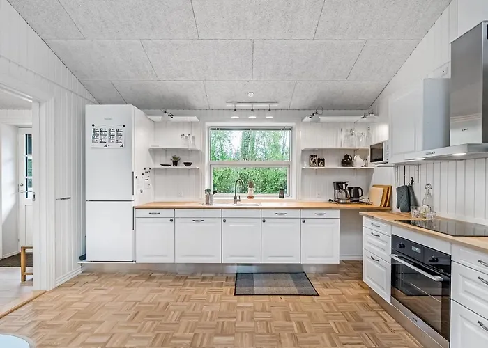 Veijo - 400m To The Fjord By Interhome Spottrup